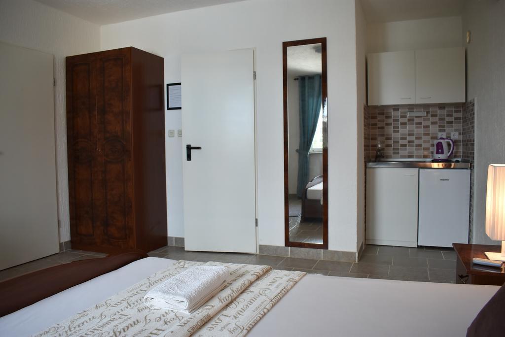 Apartments Zara Bagian luar foto